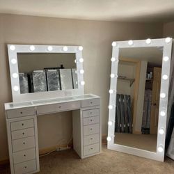 Vanity And Hollywood Mirrors 