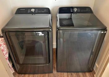 Washer and dryer set