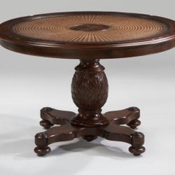  Ethan Allen British Classics KIERAN Pineapple Dining Table and chairs. 