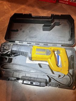 DeWalt Reciprocating Saw DWE304