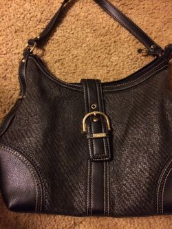 Chaps black purse