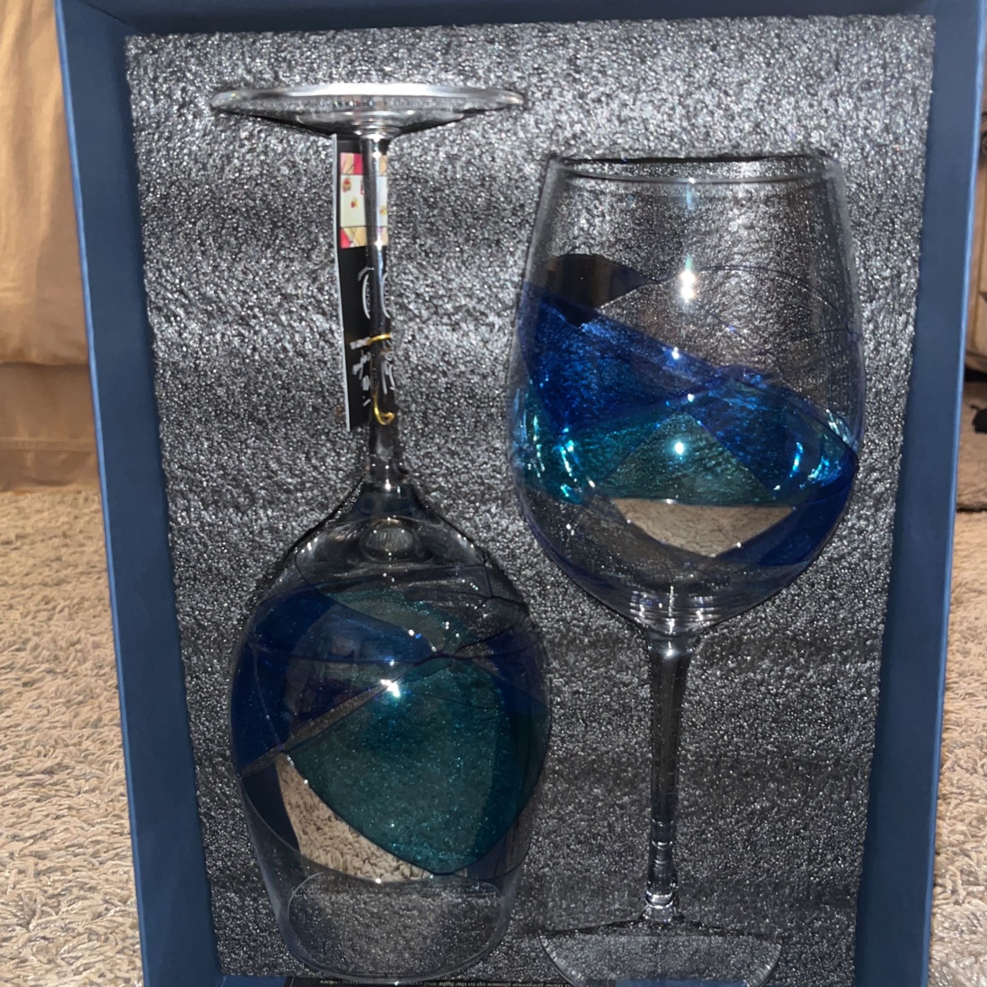 wine charms for glasses Hand Painted Wine Glass Gift Set: 2 Wine Glasses, 1 Bottle Stopper, and 2  Wine Glass Charms, Abstract Acrylic Fluid Art Glasses main image 1