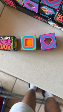 Needoh Twirl, Cool Cube, Grovy