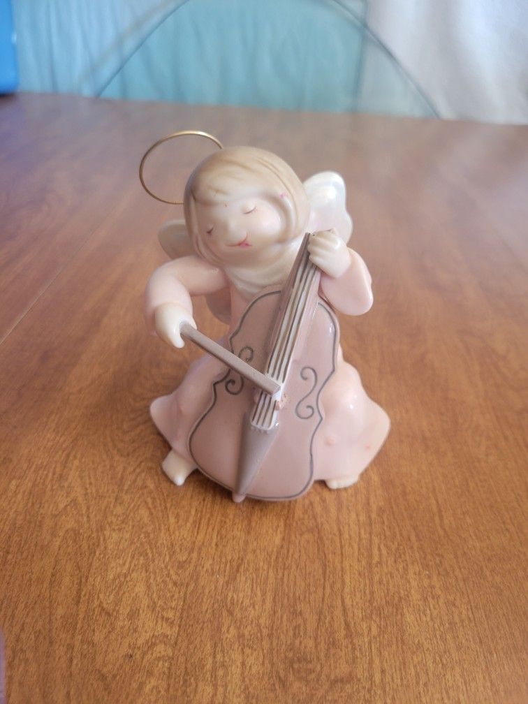 Angel Playing Violin Figurine