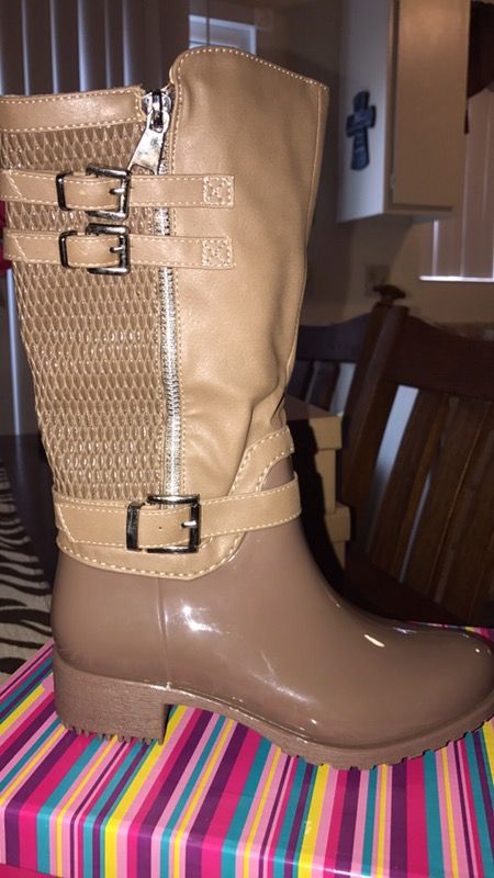 Kids rain boots
