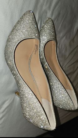 A Woman Shoes Size 10