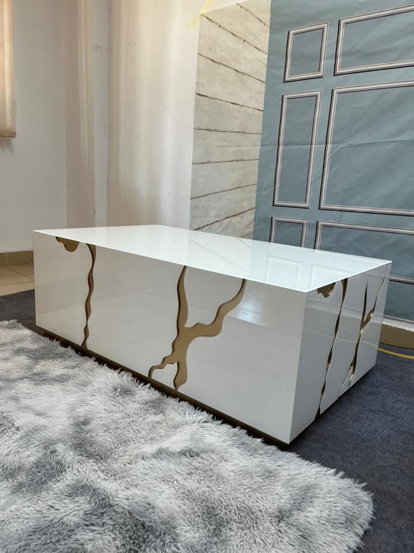 COFFEE TABLE WHITE GLOSSY TEMPERED GLASS 33X45X15