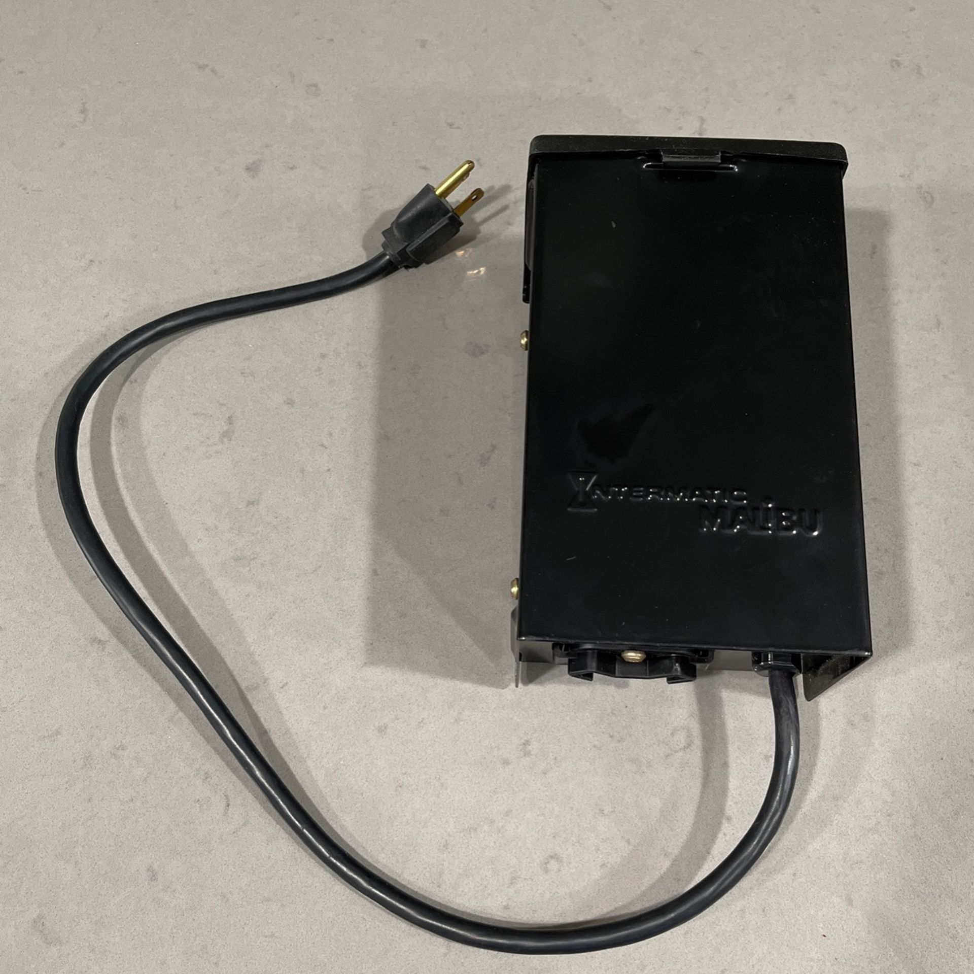 Malibu landscape lighting transformer for Sale in Placentia, CA OfferUp