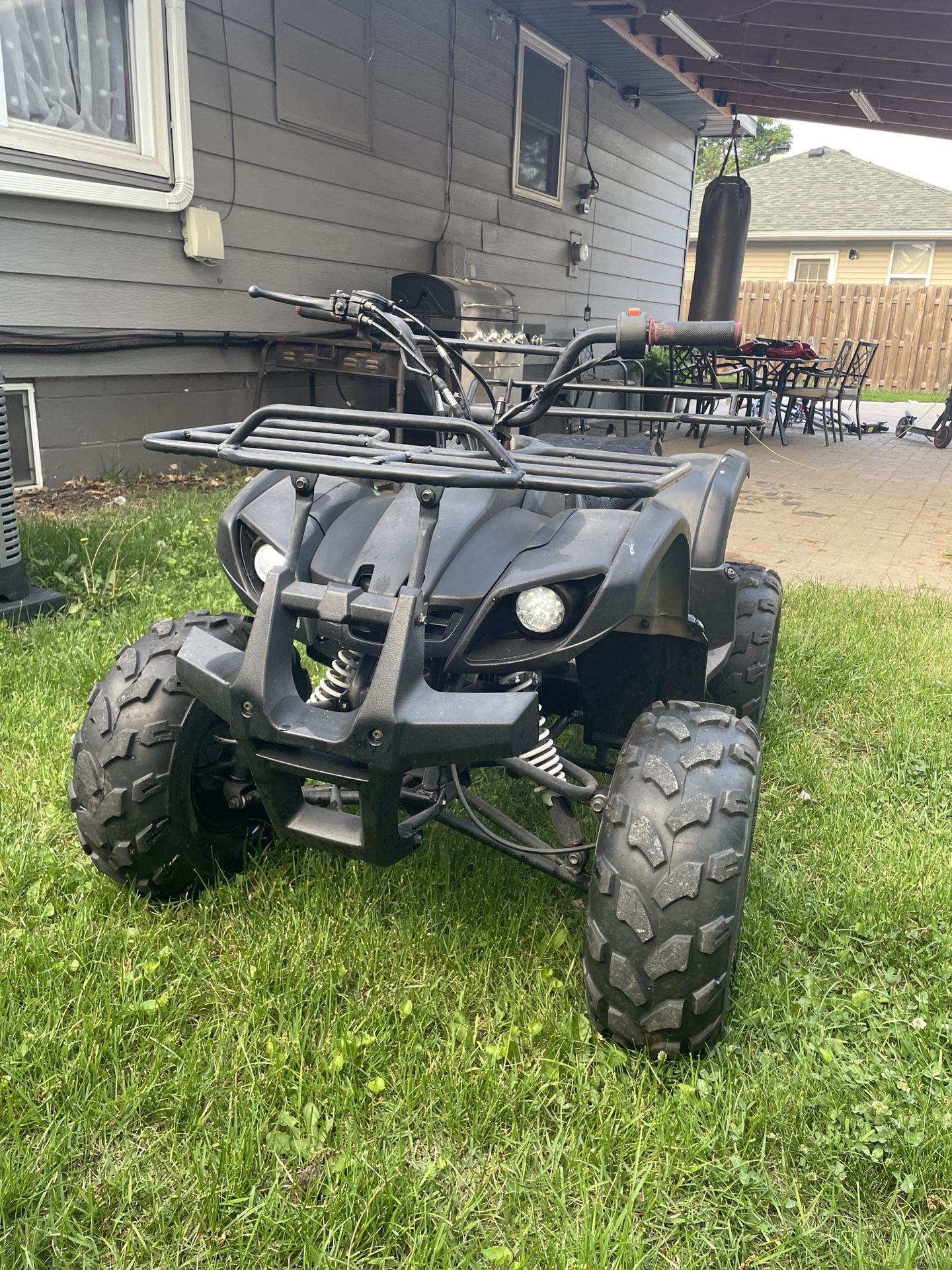 Coolster kid Four wheeler 125cc(goes reverse)