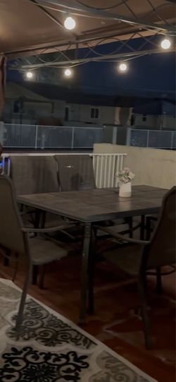 Table patio