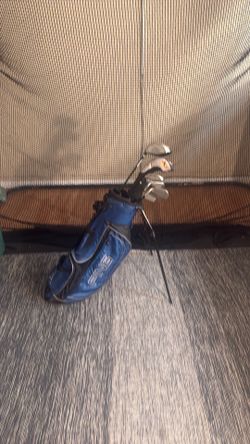 Ping Moxie Jr  golf clubs