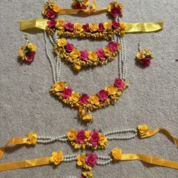 Indian Flower Jewelry Set