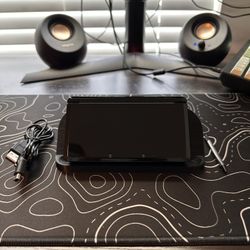 Nintendo 3DS - Deep Black - Comes W/ 128 GB, Charger, and 3000+ Games