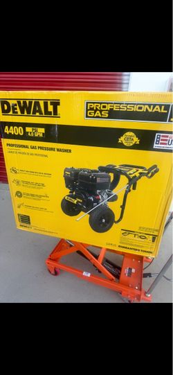 Dewalt  4400 PSI Professional
