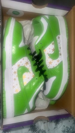 Nike SB Dunk Low Supreme Mean Green