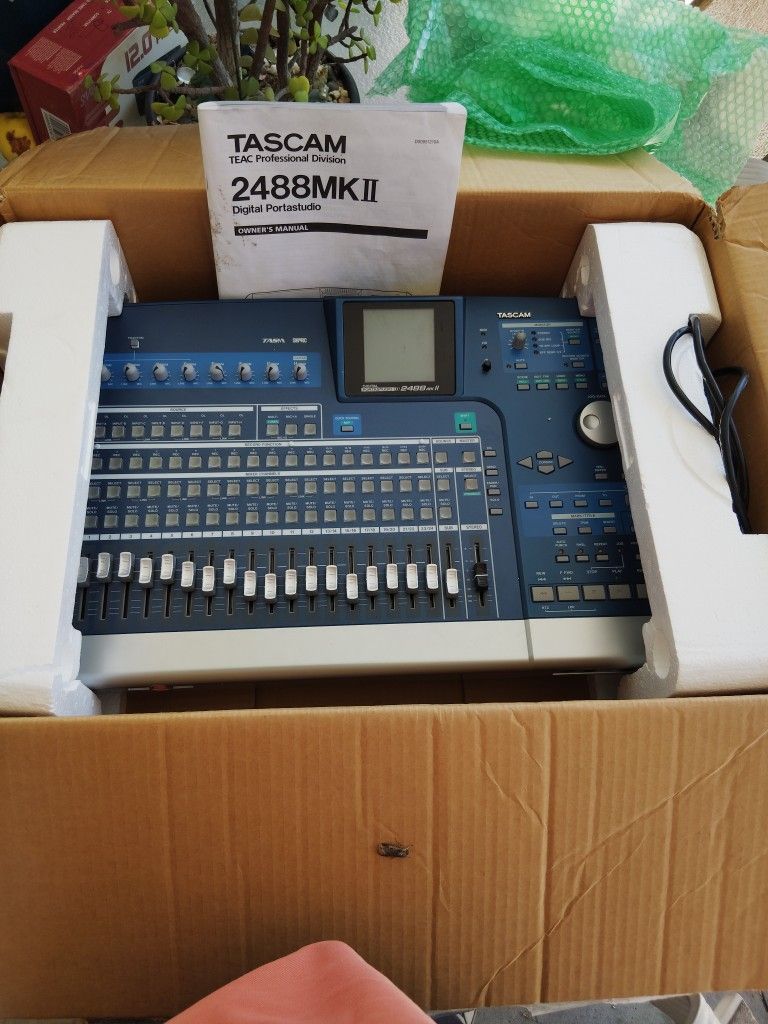 TASCAM Digital Portastudio 2488 MKII Like New