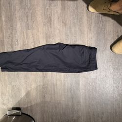 lululemon commission pant (black / slim / size 33)