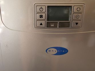 Air conditioner portable 12000 BTU works great real good condition dual air