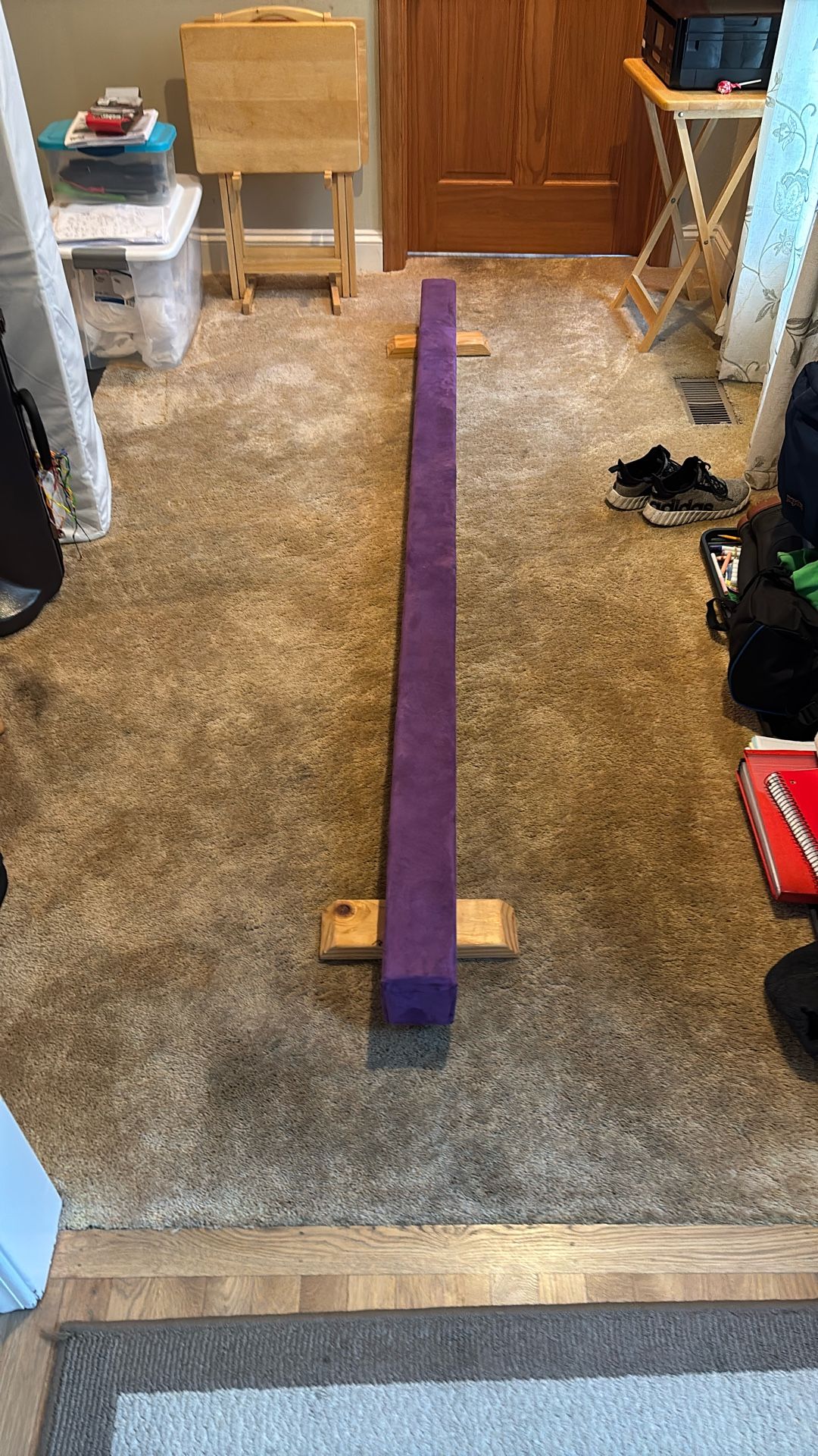 Balance Beam : Gymnastics