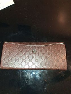 Gucci Sunglass holder