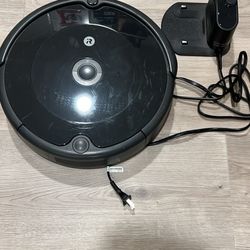 iRobot Roomba 692 Robot Vacuum