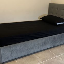 Storage TWIN bed w/mattress