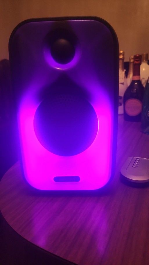 Bluetooth Speaker Changing Colors $10 
