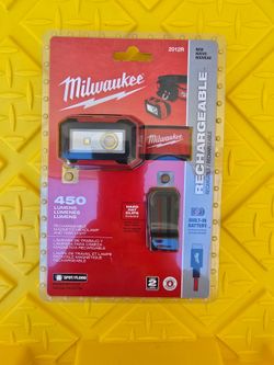 Milwaukee
450 Lumens Internal Rechargeable Magnetic Headlamp and Task Light