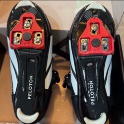 New Women’s  Size 9 40 Peloton Cycling Shoes With Cleats  $20