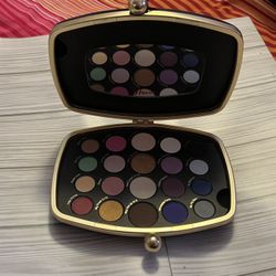 Sephora Minnie Mouse Collectors Eye Shadow Set