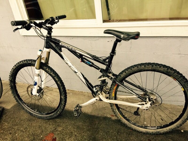 🎉FLASH SALE!🎉 $250 if picked up today! K2 APACHE 6.0 MOUNTAIN BIKE!!!