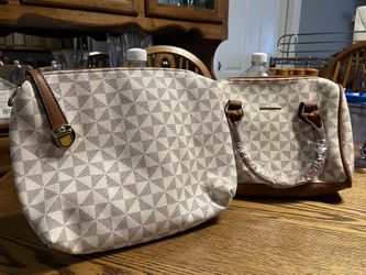 Two Piece Clutch Set