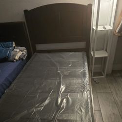 Twin Bed With Mattress 