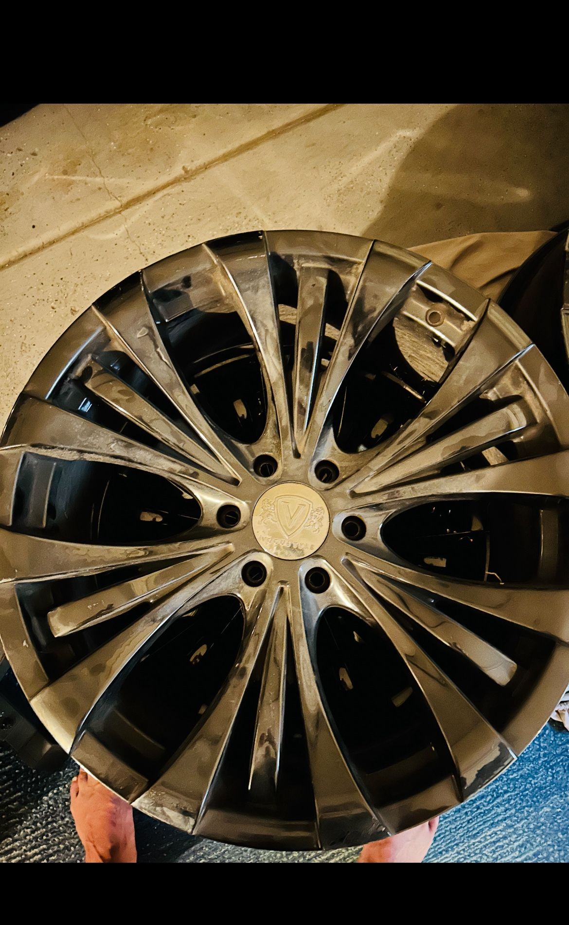 Four 22inch Vogue Tyre Rims