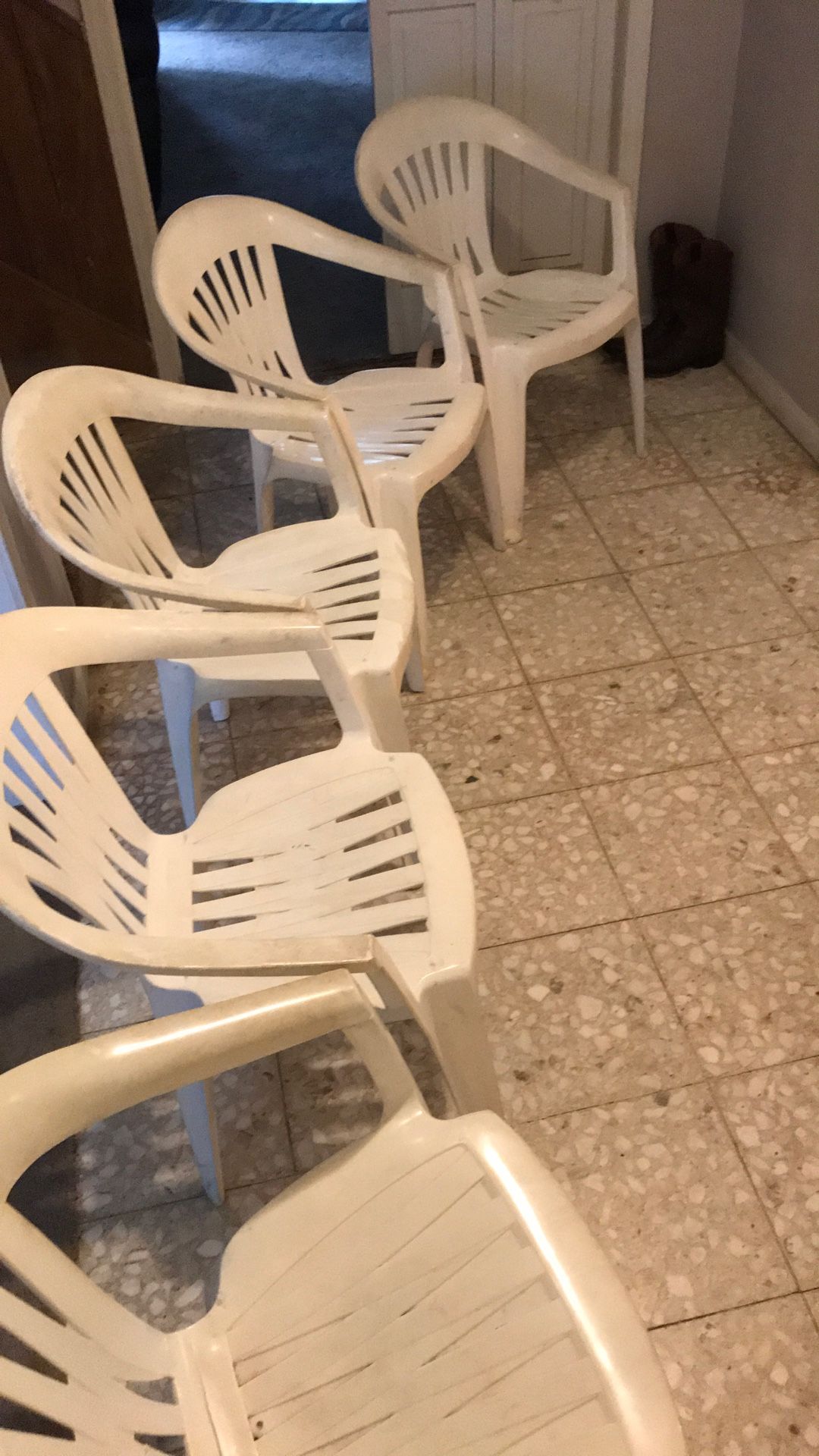 Outdoor Chairs 