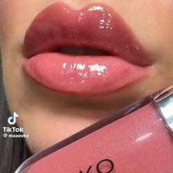 KIKO LIP GLOSS #32