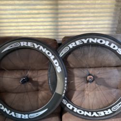Carbon Reynolds 700cc Wheel Set Like Brand New