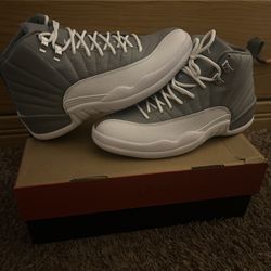 Jordan 12 Size 9