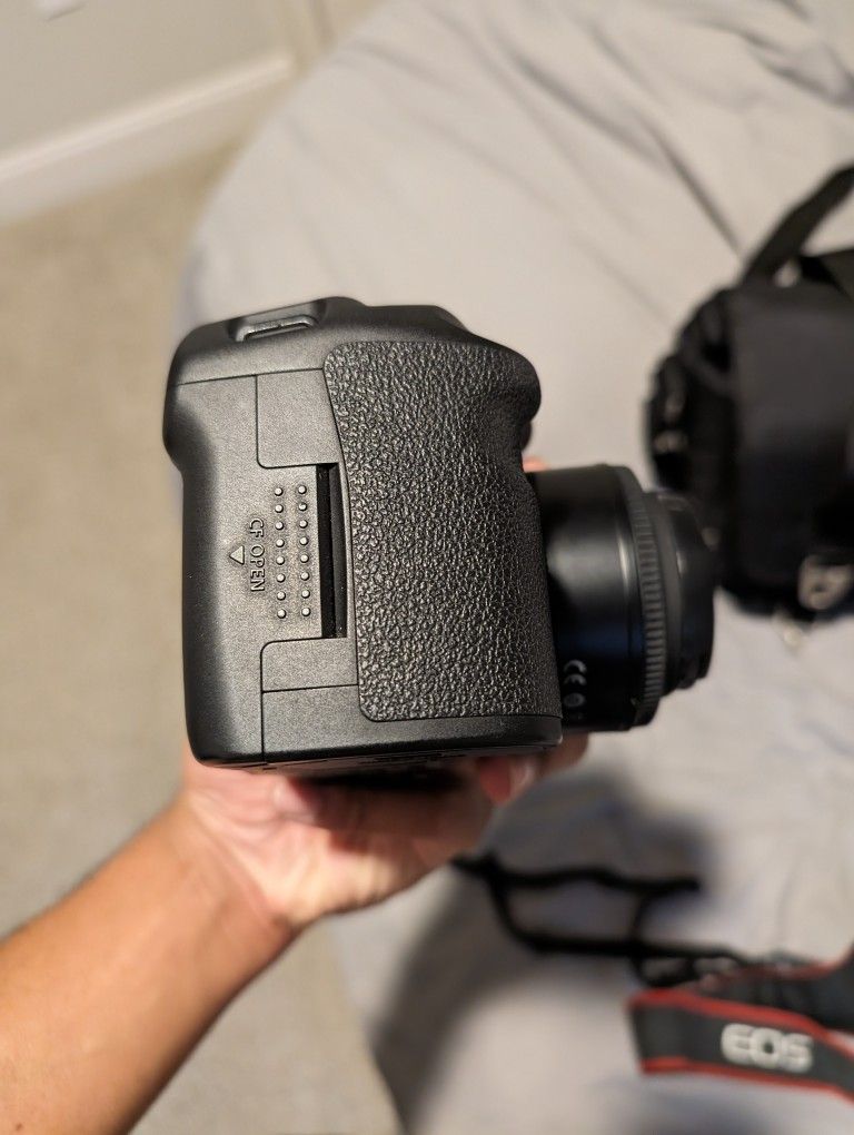 CANON 40D With 4 lenses, Bag, And CF To SD card Converter for Sale in