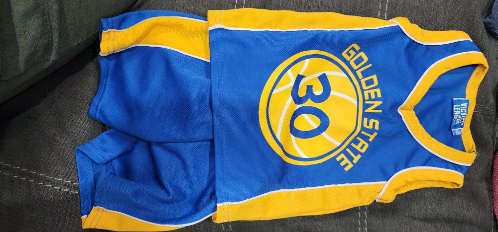 Warriors Basketball Outfit 