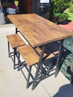full dining set with wine rack