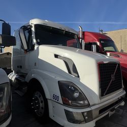 VOLVO SOLD AS IS *SEND BEST OFFER*