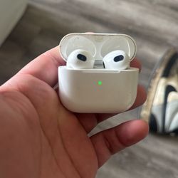 Apple Headphones