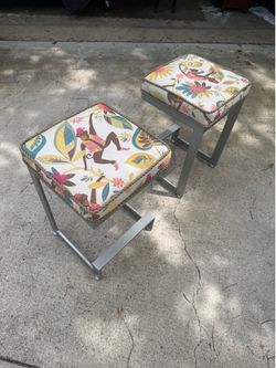 Pair of counter stools, Monkey fabric with braid