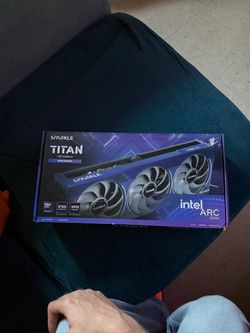 Intel arc B580 sparkle titan  12gb