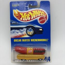 Hot Wheels Oscar Mayer Wienermobile Collector #204 New 