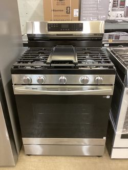 Samsung 30 in. 6.0 cu.ft. 5 Burners Smart Gas Stove with Air Fry and Convection New Scratch and Dent