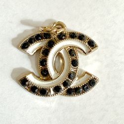 Designe Gold Metal Zipperpull Heart Pendant | 