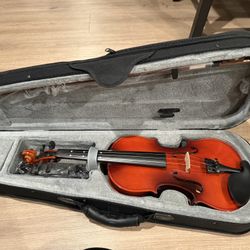 NEW Eastar 1/2 Violin!! 