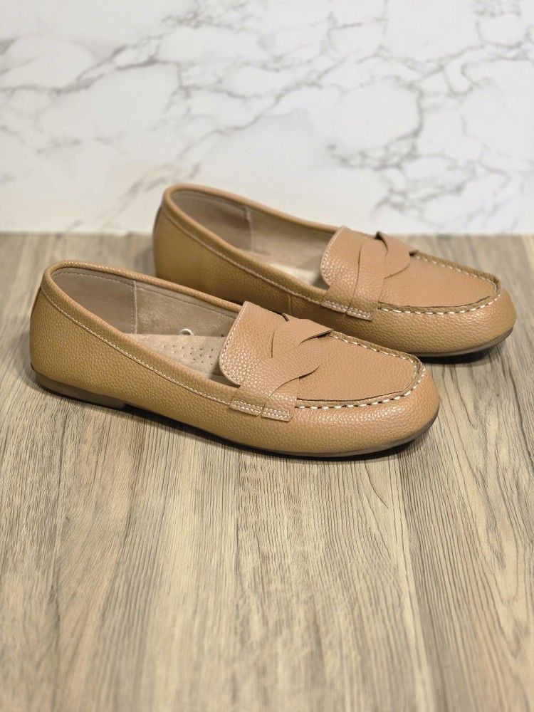 St. Jon's Bay Comox Womens Moc Closed Toe Loafers